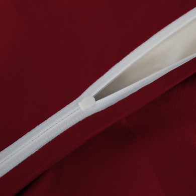 Komplet pościeli 160x200 Czerwona Adamaszek Pasy z Lamówką Elegancka