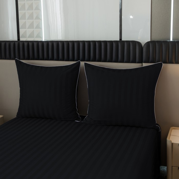 Komplet pościeli 220x200 Czarna Adamaszek Pasy z Lamówką Elegancka