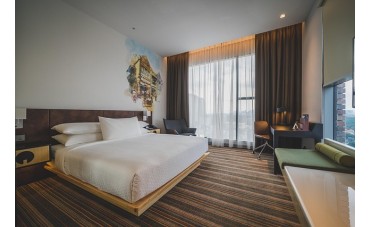 Prześcieradło, perfekcyjne łóżko w hotelu